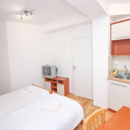 Klisijo Appartement *
